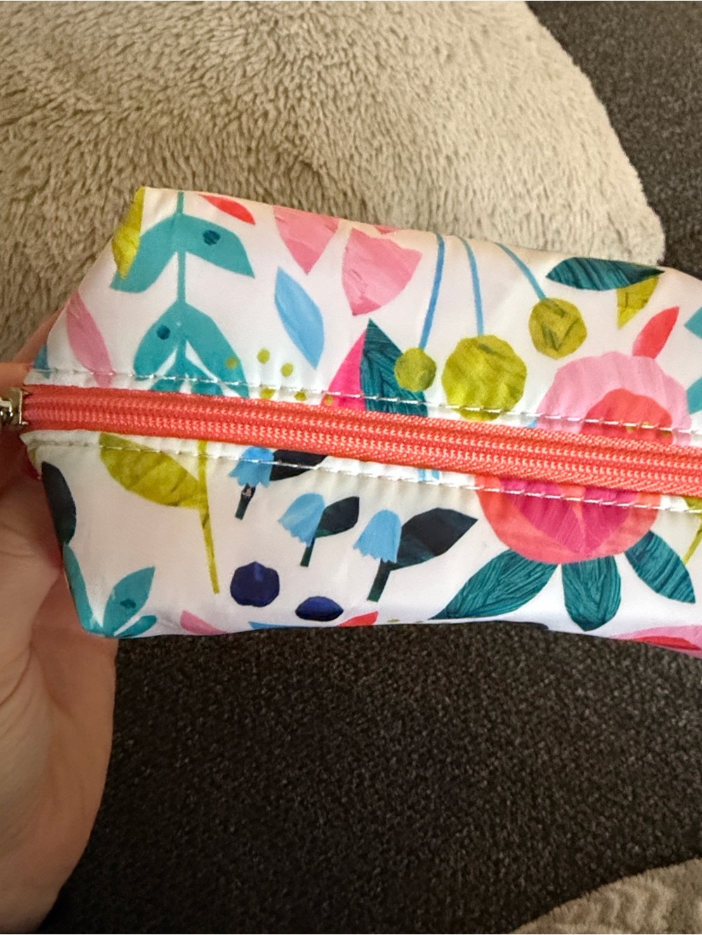 Clinique Floral Cosmetic Bag In White With Pink & Blue View 5